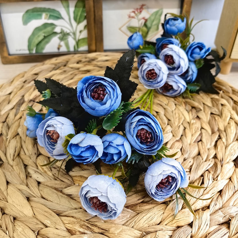 Искусственные цветы в Ижевске | Цветы искусственные «Камелии», голубые, букет